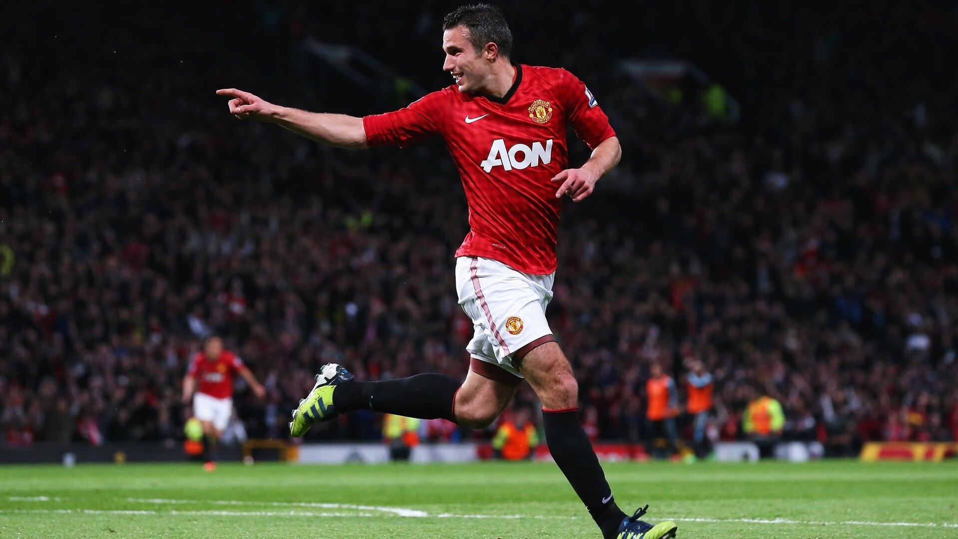 意甲战火不断，明星球员表现抢眼，精彩瞬间不断，意甲明星赛