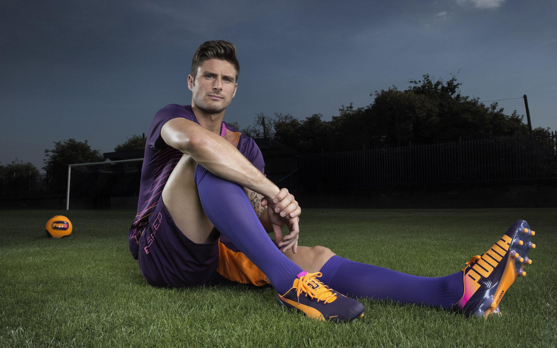 青少年“跑动未来”公益跑在深圳燃情开启，倡导健康生活，深圳青少年跑步训练营